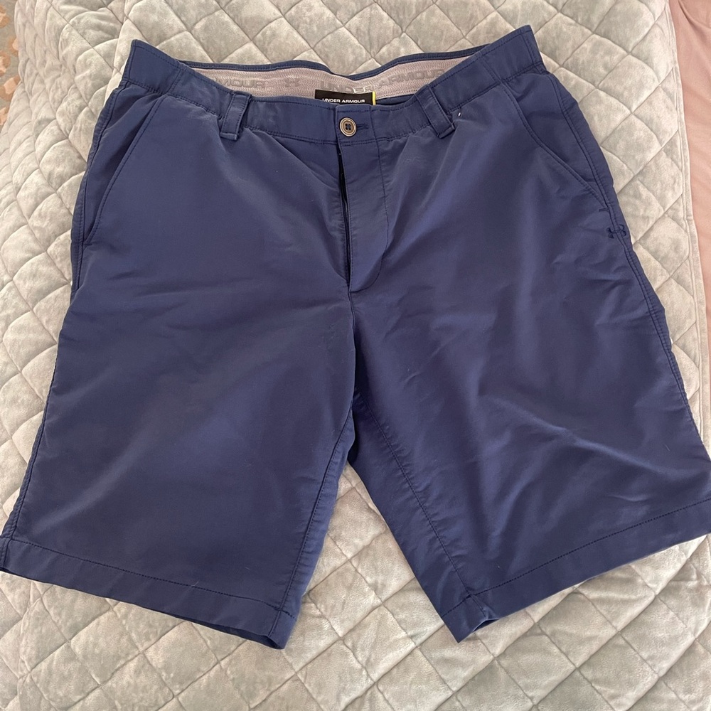 Mens Under Armour golf short